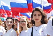 Социологи выявили приоритеты российской молодежи